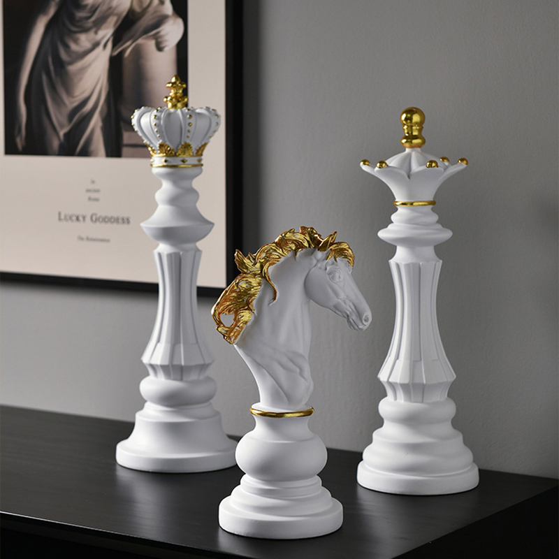 Housewarming Gifts 3-teiliges König- und Königinkriegspferdkopf-Skulptur-Schachspiel zum Verkauf