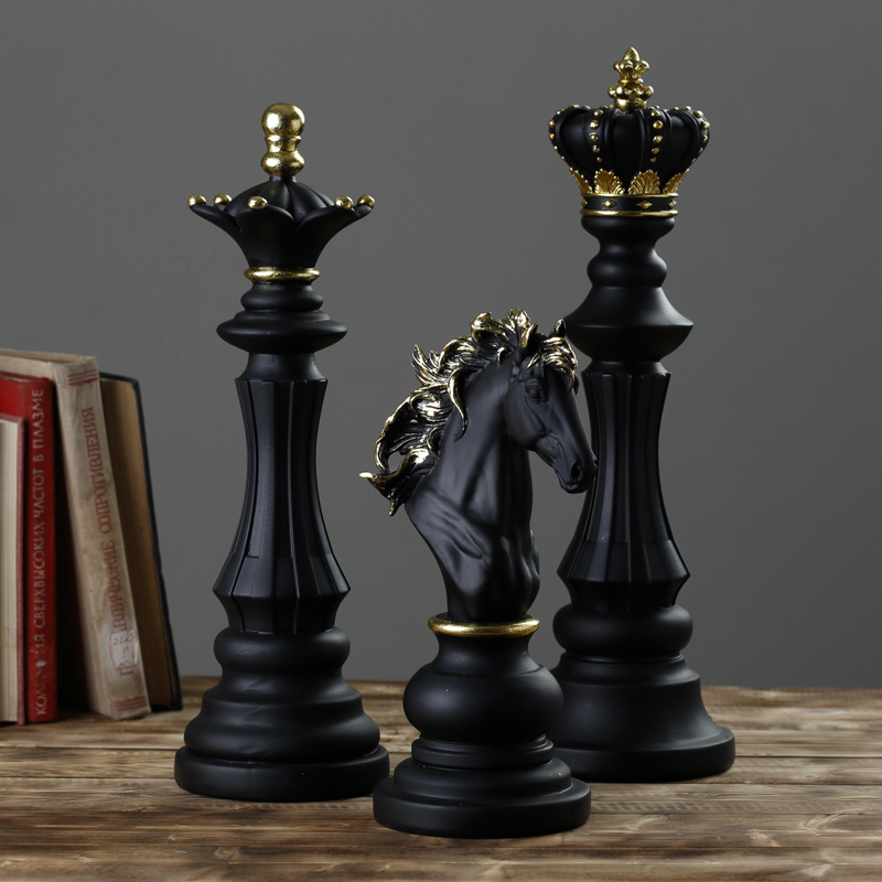 Housewarming Gifts 3-teiliges König- und Königinkriegspferdkopf-Skulptur-Schachspiel zum Verkauf